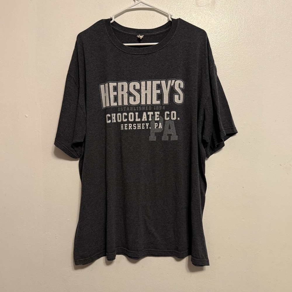 Vintage Hershey T Shirt Adult Size 2X Dark Graphic Tee